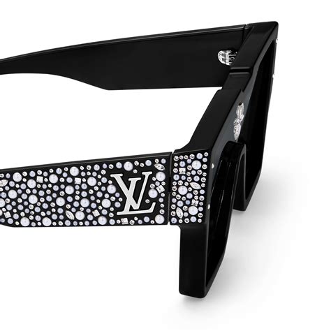 louis vuitton distorted sunglasses price|Cyclone Pearls & Strass Sunglasses S00 .